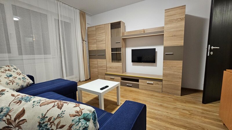 Trapezului, 10min. metrou 1 Decembrie centrala loc parcare, mobilat, utilat